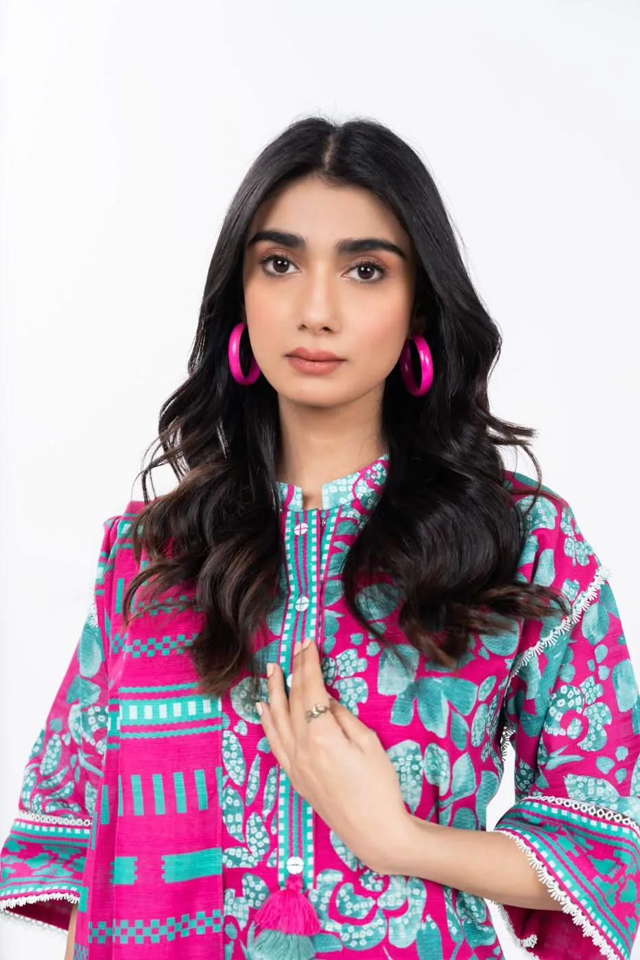 3 Piece Printed Khaddar Suit With Printed Light Khaddar Dupatta