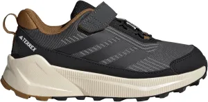 adidas Unisex-Child Terrex Trailmaker 2 Climaproof Hiking Shoes (Little Big Kid) Sneaker