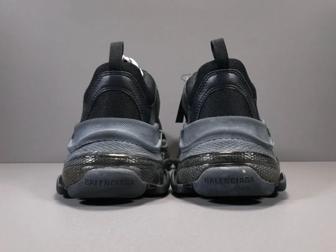 BALENCIAGA TRIPLE S SNEAKER