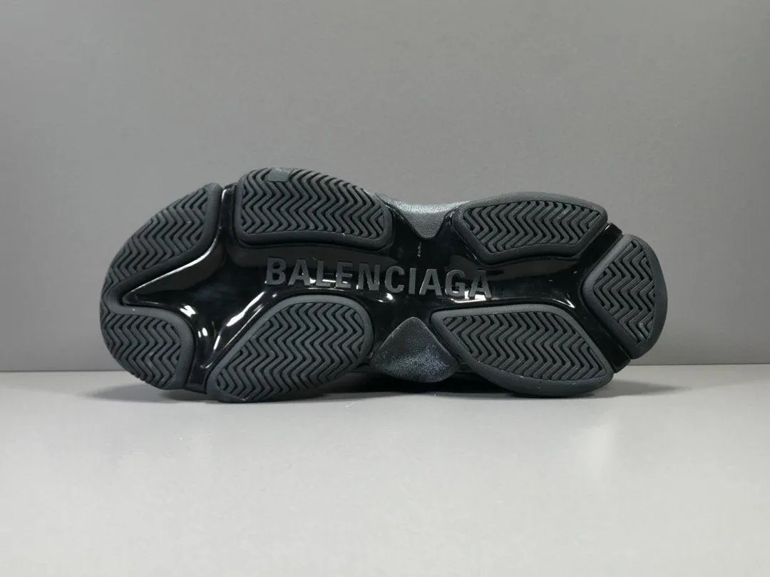 BALENCIAGA TRIPLE S SNEAKER