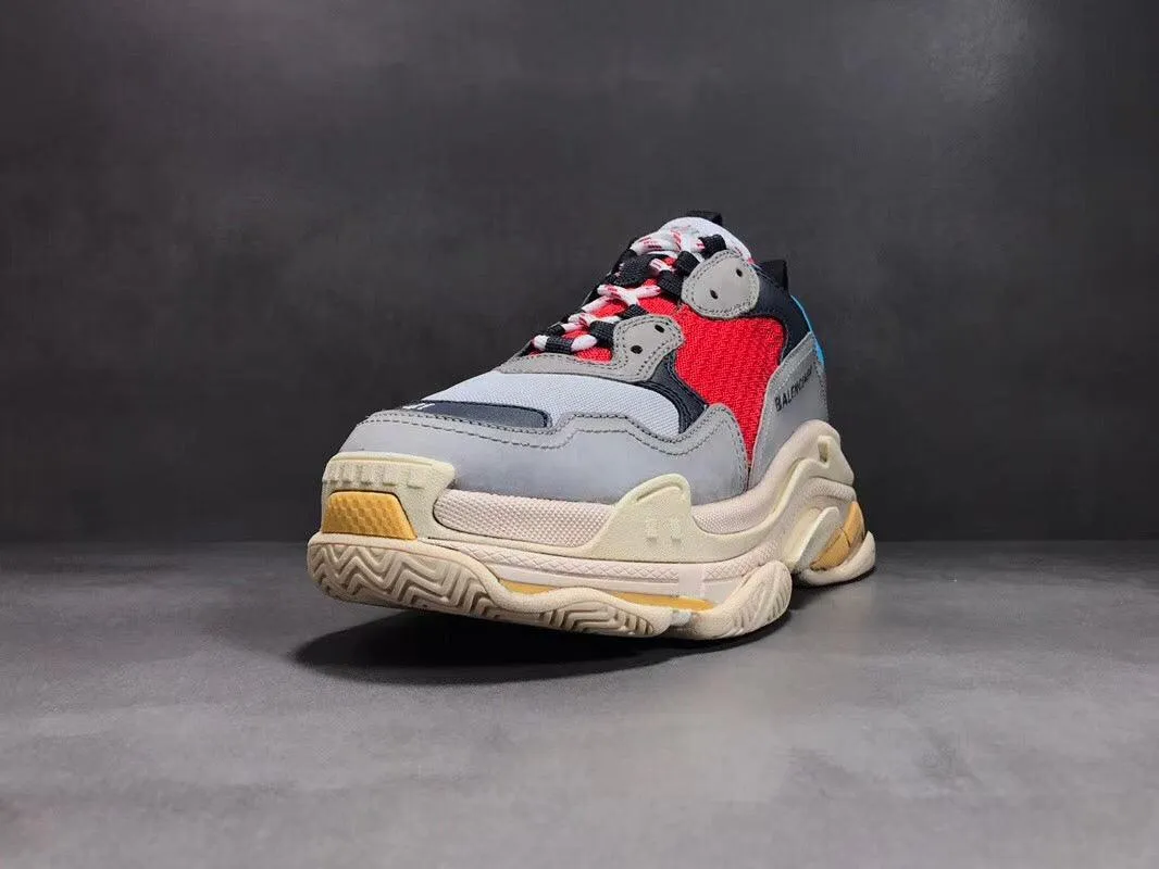 BALENCIAGA TRIPLE S SNEAKER