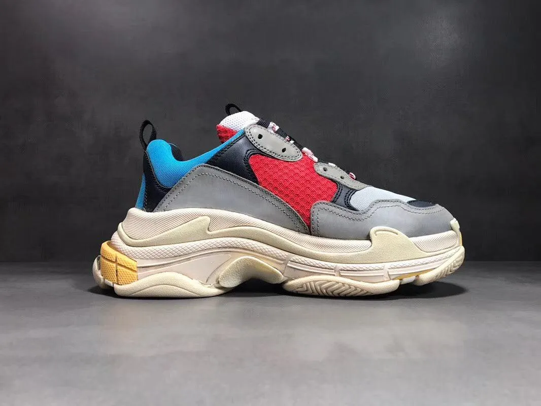 BALENCIAGA TRIPLE S SNEAKER