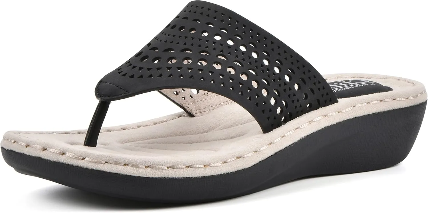 CLIFFS BY WHITE MOUNTAIN Women's Compact Wedge Sandal
