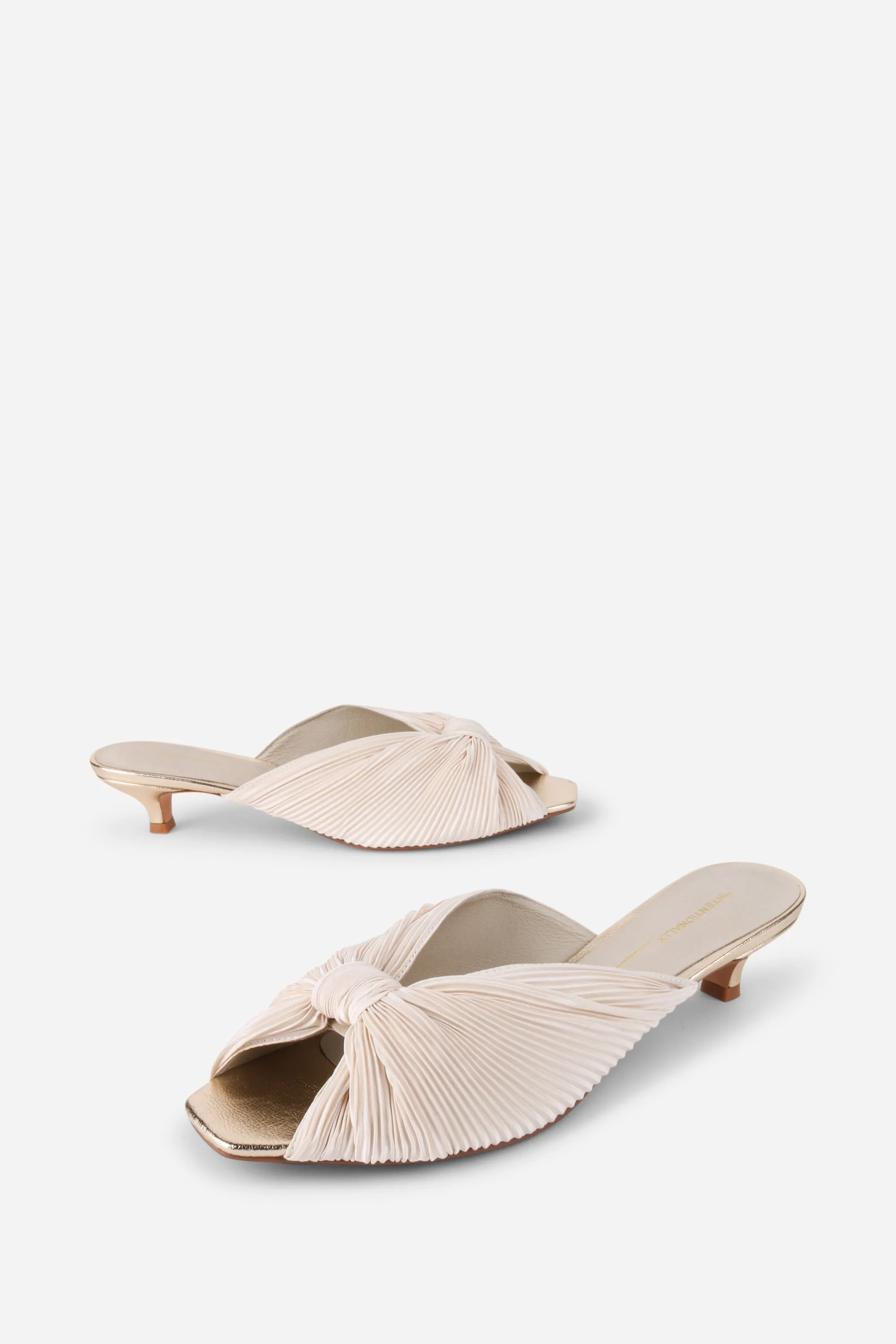 CURFEW KITTEN HEEL