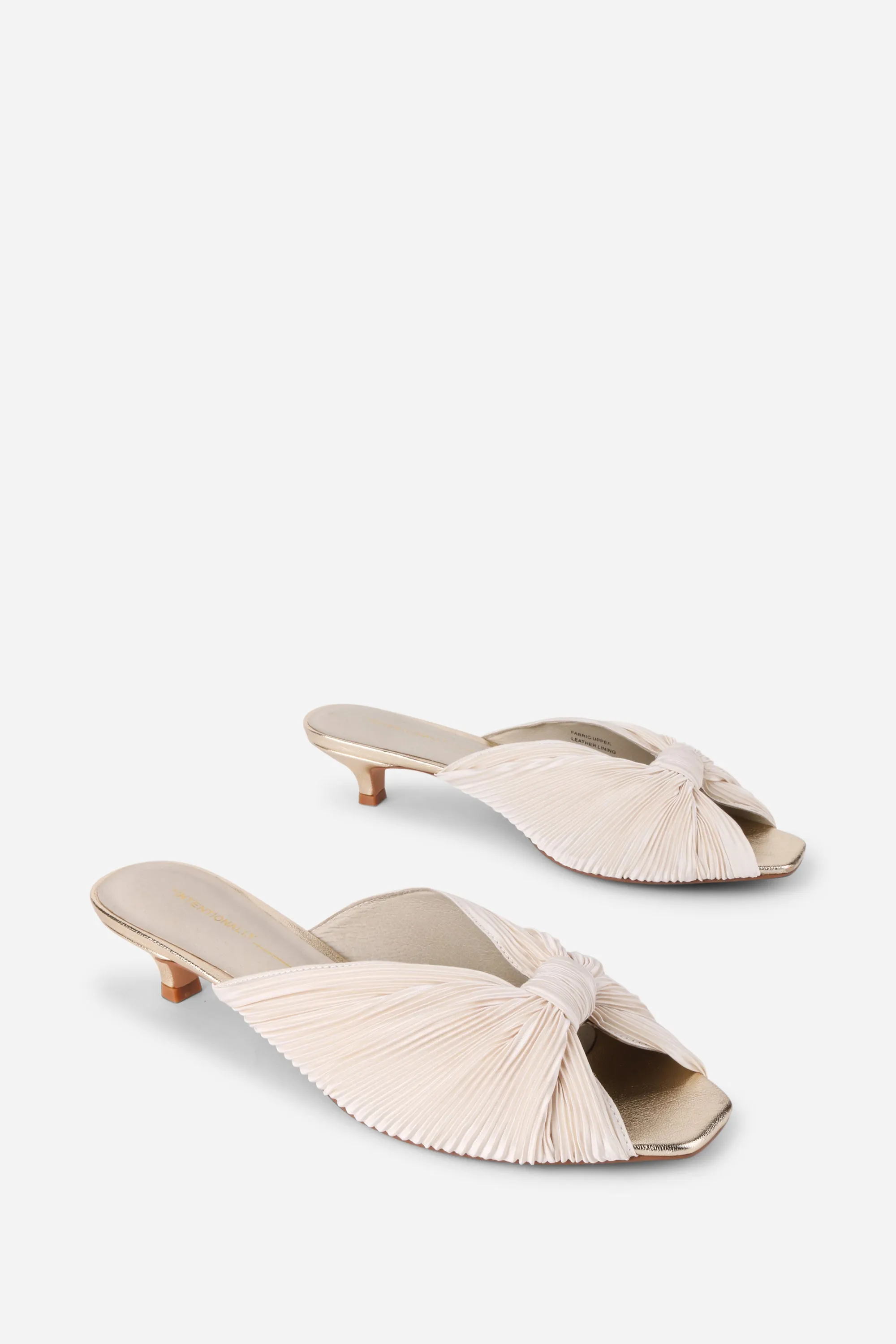 CURFEW KITTEN HEEL