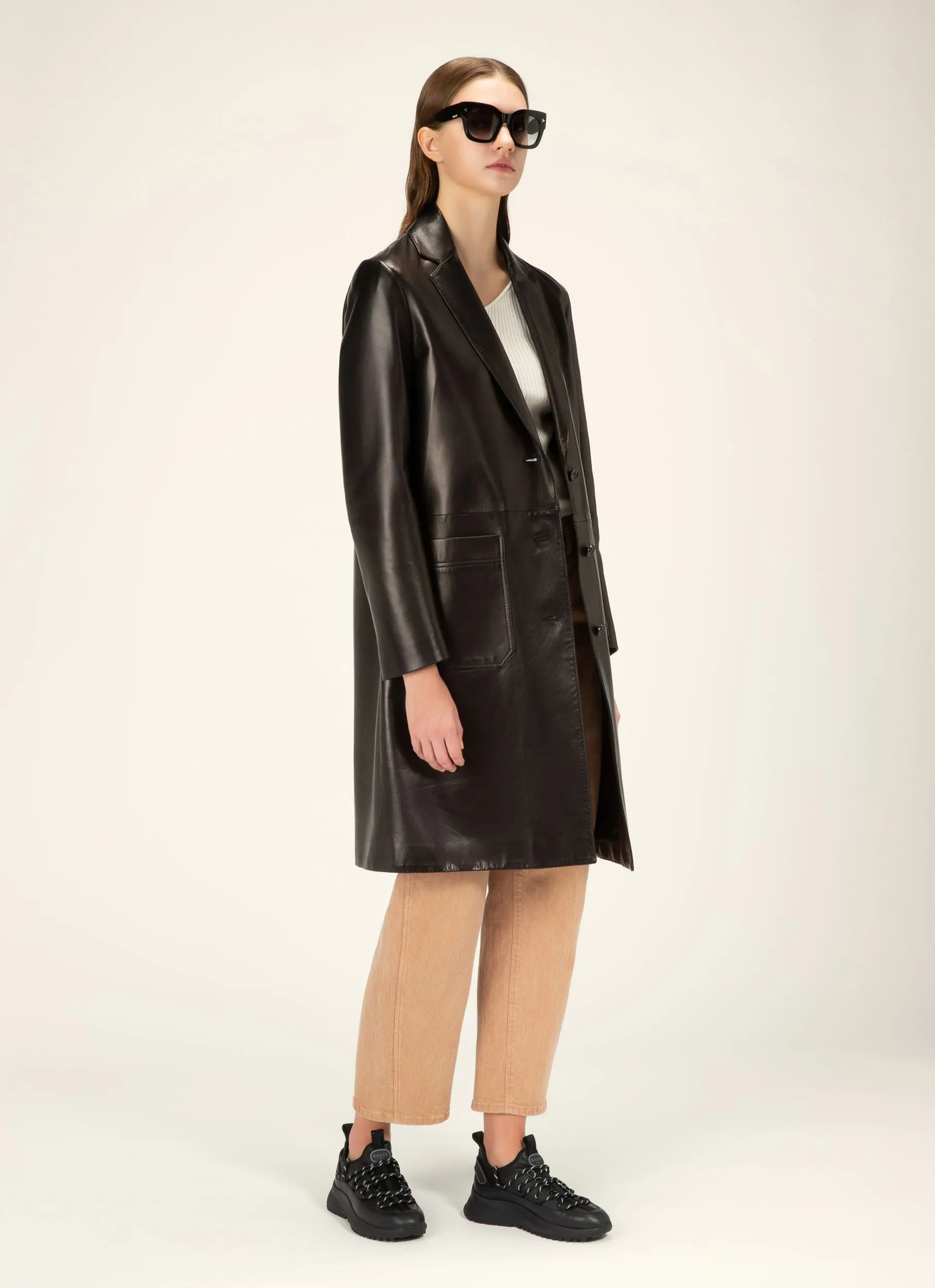 Delys Leather Sneakers In Black