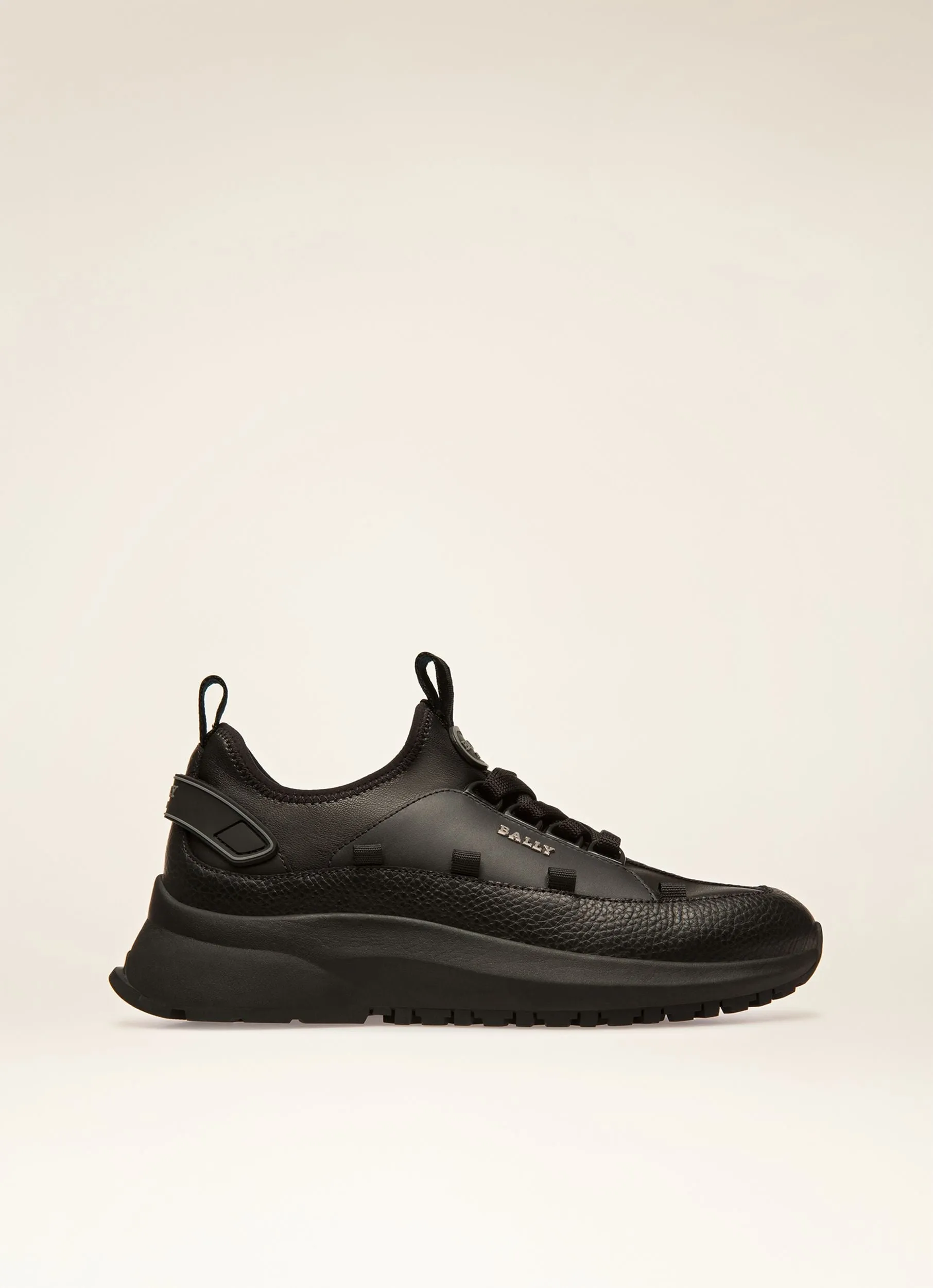 Delys Leather Sneakers In Black