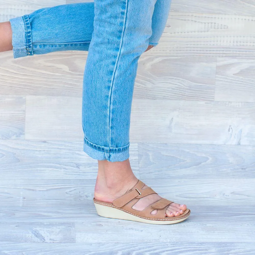 Dr Kong Megan Light Beige Sandals