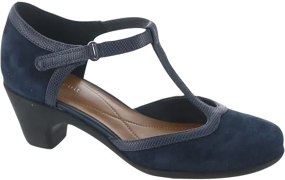 Easy Spirit Women's Cara T-Strap Pump