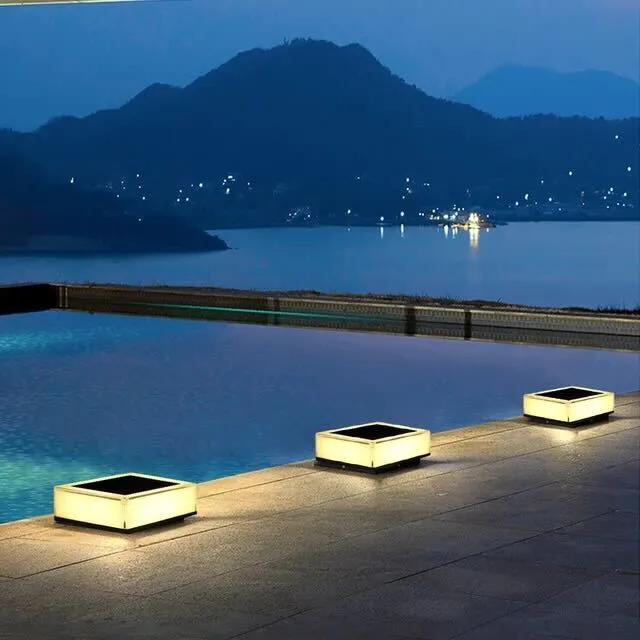 Flat Out Solar Light – Modern Waterproof LED Outdoor Wall Lamp (IP65)