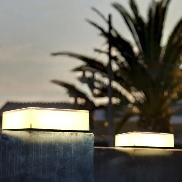 Flat Out Solar Light – Modern Waterproof LED Outdoor Wall Lamp (IP65)