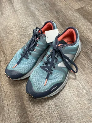 HIKING SNEAKER - 8.5