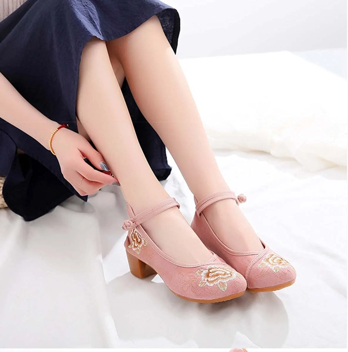 JOEupin Women Chinese Embroidered Flower Flat Bridal Mary Jane Ballet Shoes