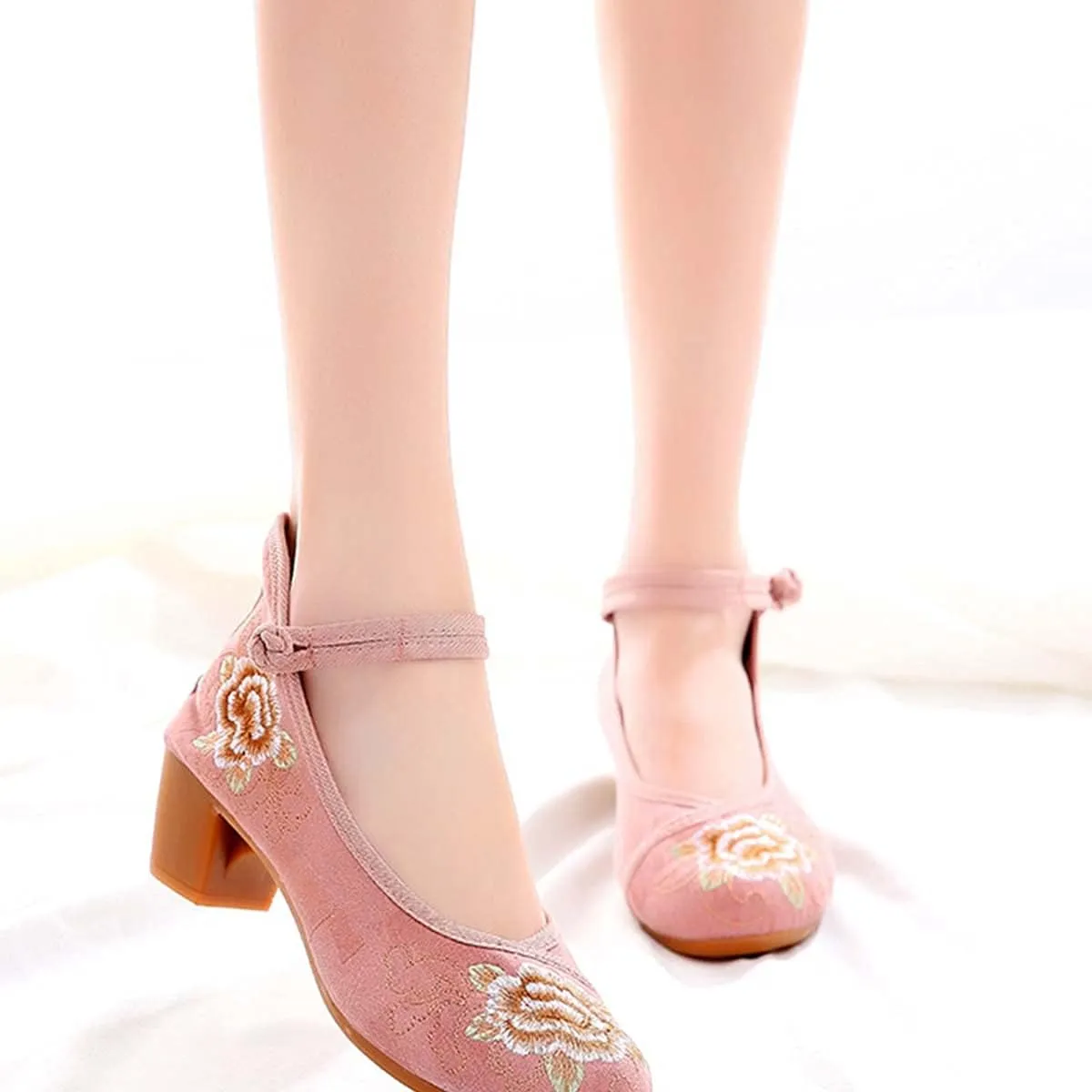 JOEupin Women Chinese Embroidered Flower Flat Bridal Mary Jane Ballet Shoes