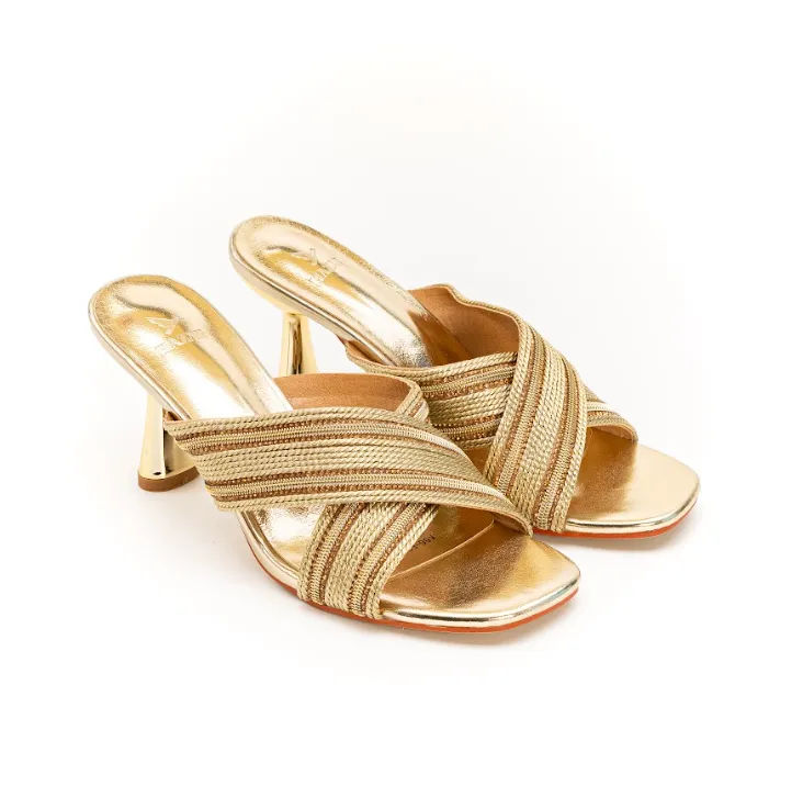Kitten Heel