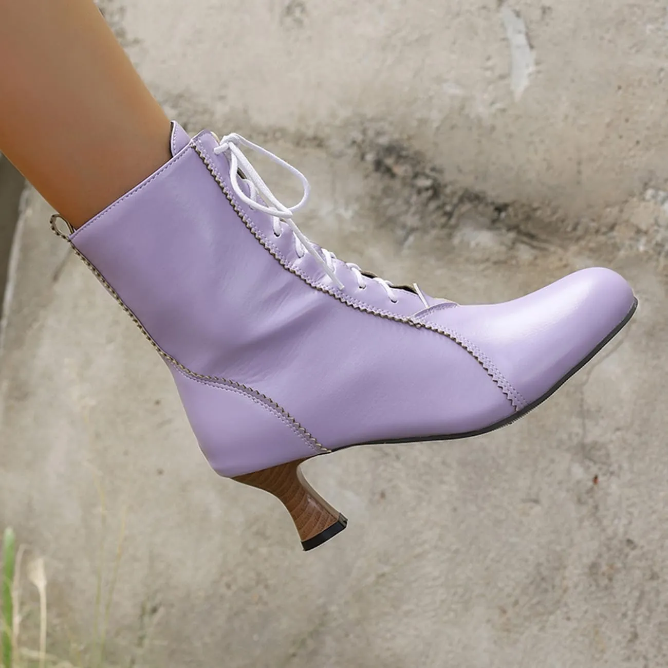 MRKEWUNEY Vintage Women Victorian Boots 70s Lace Up Kitten Heel Ankle Boots