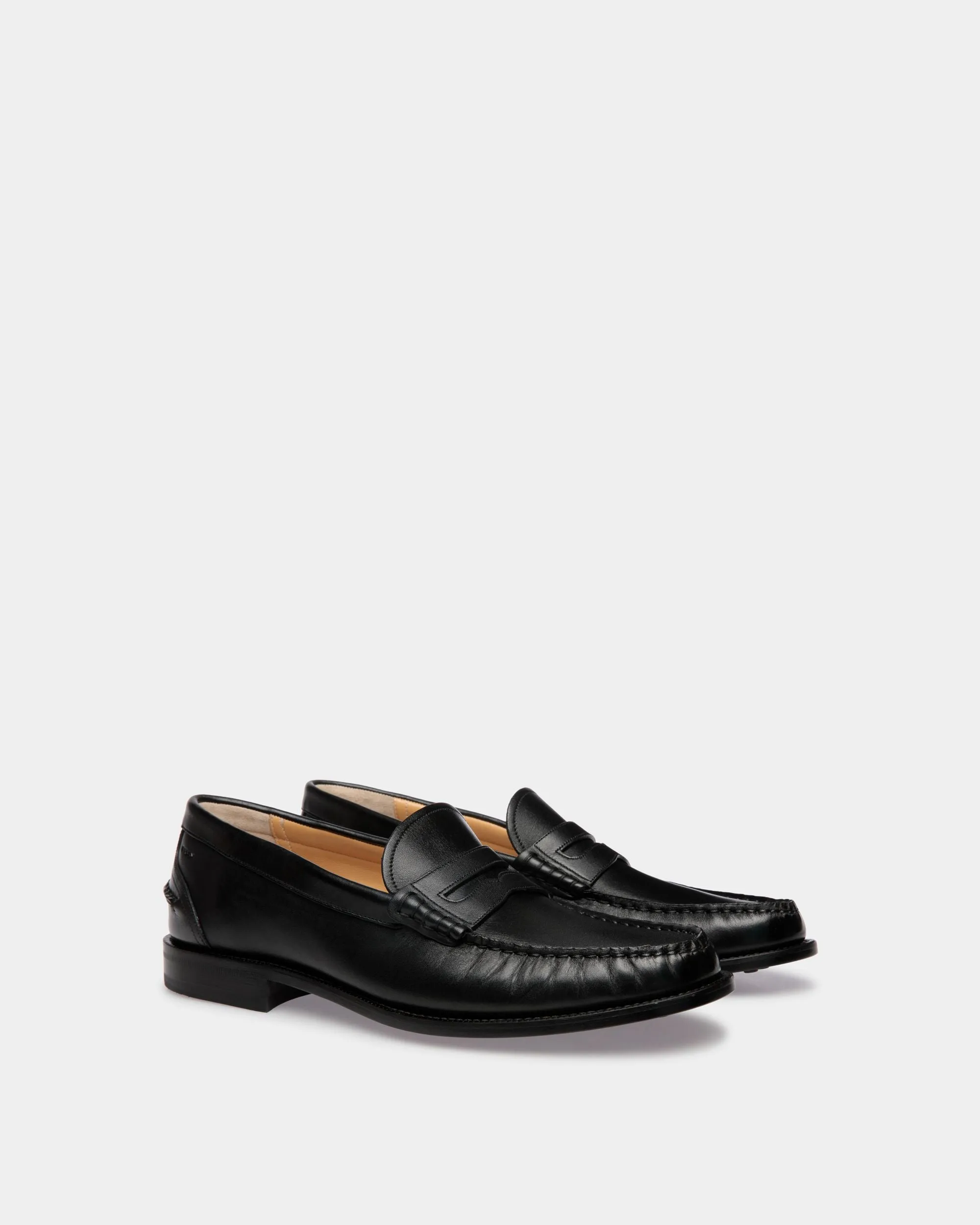 Oregon Loafer in Black Leather