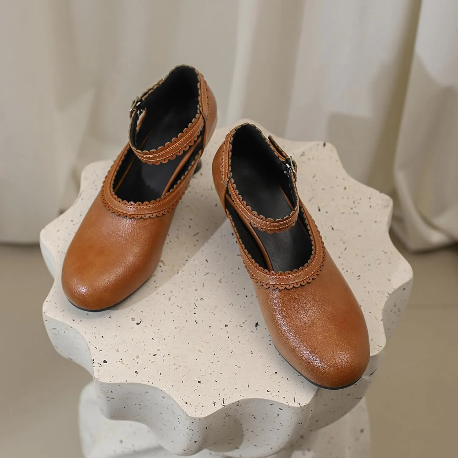 Retro Kitten Heel Ankle Strap Round Toe Women Shoes
