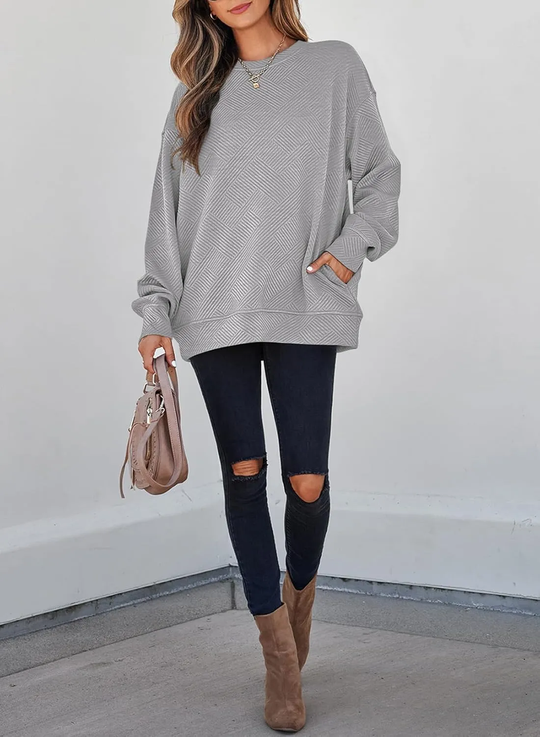 SHEWIN Womens Oversized Sweatshirt Fall Fashion 2024 Long Sleeve Tops Casual Crewneck Sweatshirts with Pockets