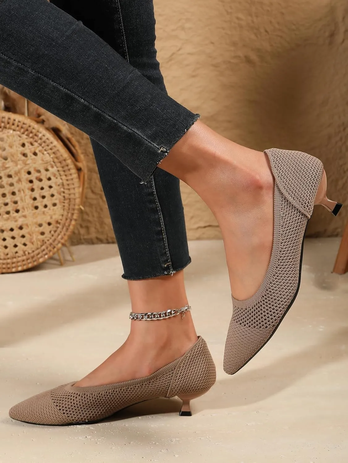 Slip On Kitten Pumps for Women Casual Pointed Toe Knit Heels Women's Closed Toe Low Kitten Heels Meeting Daily Work Dress Shoes Breathable Mesh 1.5"