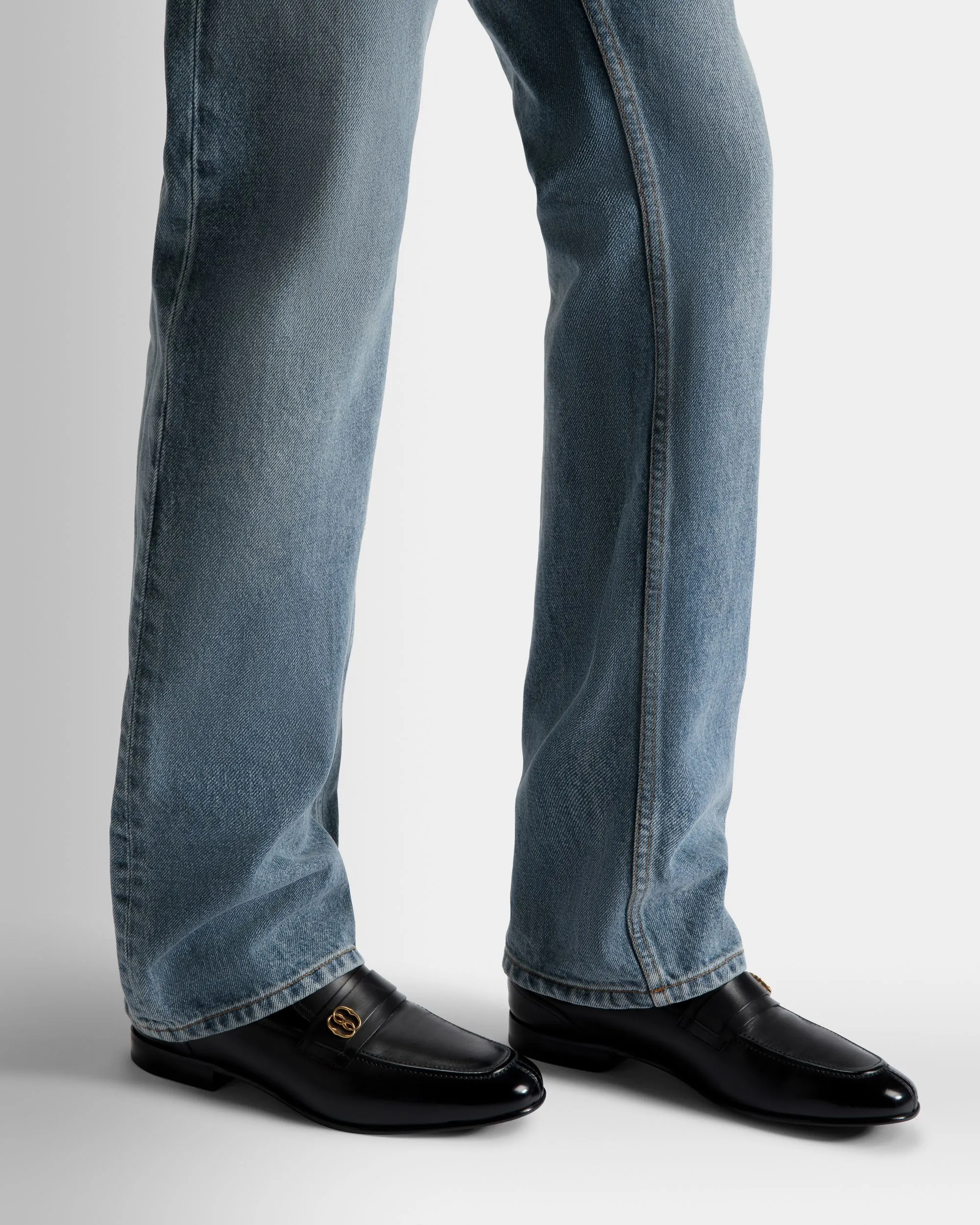 Suisse Loafers In Black Leather