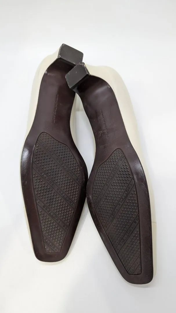 Trotters Cream "Spruce" Leather Kitten Heels