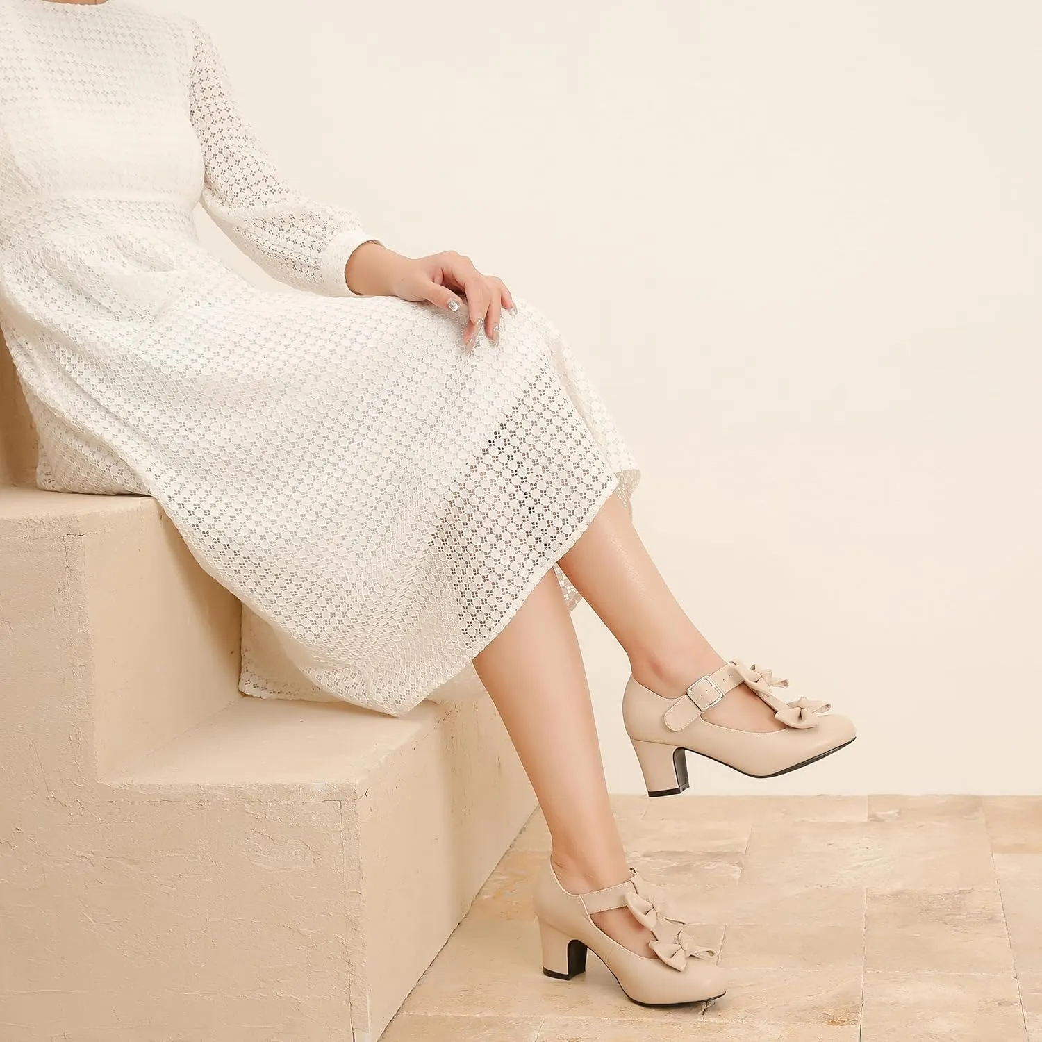 Women's Bow Heel Pumps Vintage T Strap Mary Jane Mid Chunky Heel Dress Shoes